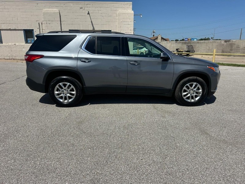 Chevrolet Traverse Vehicle Full-screen Gallery Image 05