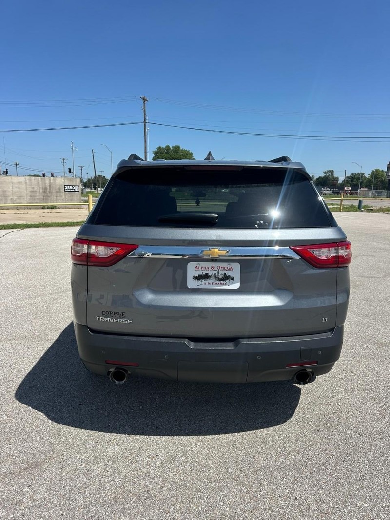 Chevrolet Traverse Vehicle Full-screen Gallery Image 08