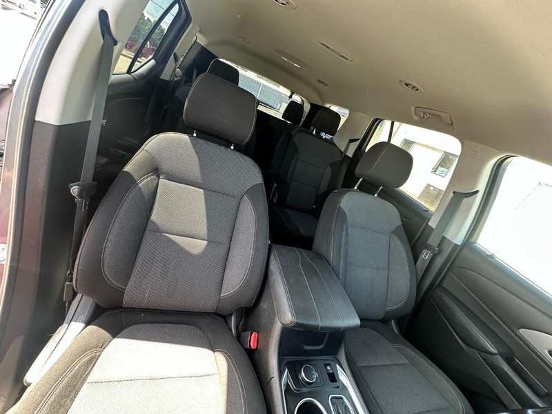 Chevrolet Traverse Vehicle Full-screen Gallery Image 19