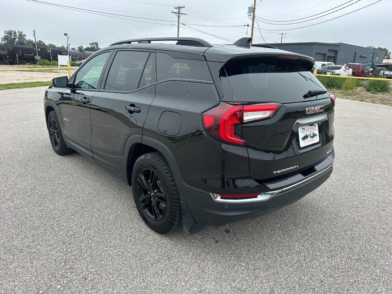 GMC Terrain Vehicle Full-screen Gallery Image 07