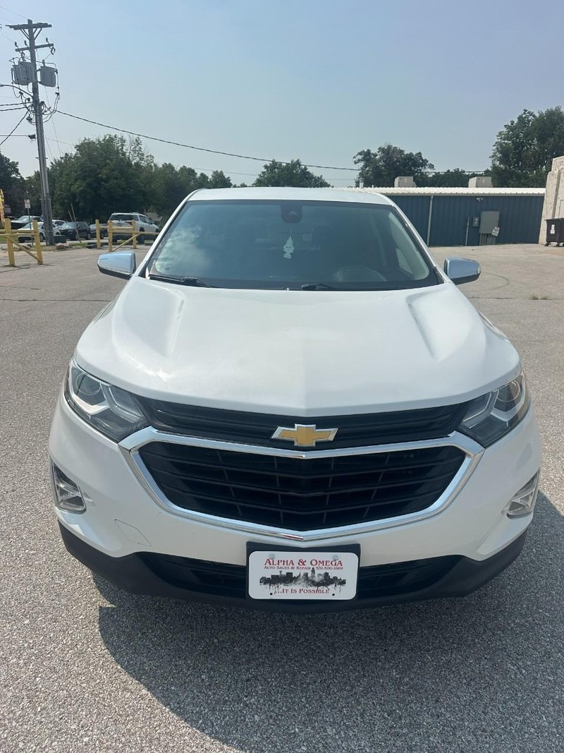 Chevrolet Equinox Vehicle Full-screen Gallery Image 05