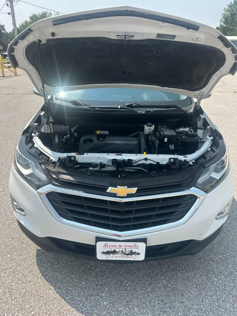 Chevrolet Equinox Vehicle Full-screen Gallery Image 08