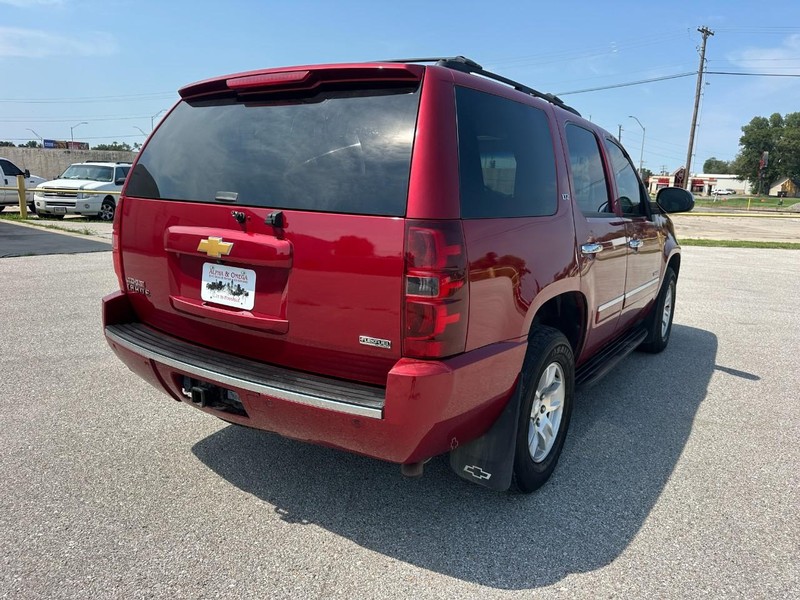 Chevrolet Tahoe Vehicle Full-screen Gallery Image 04