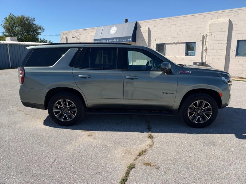 Chevrolet Tahoe Vehicle Full-screen Gallery Image 03