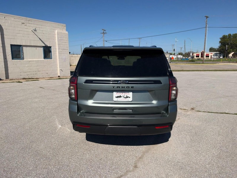 Chevrolet Tahoe Vehicle Full-screen Gallery Image 08