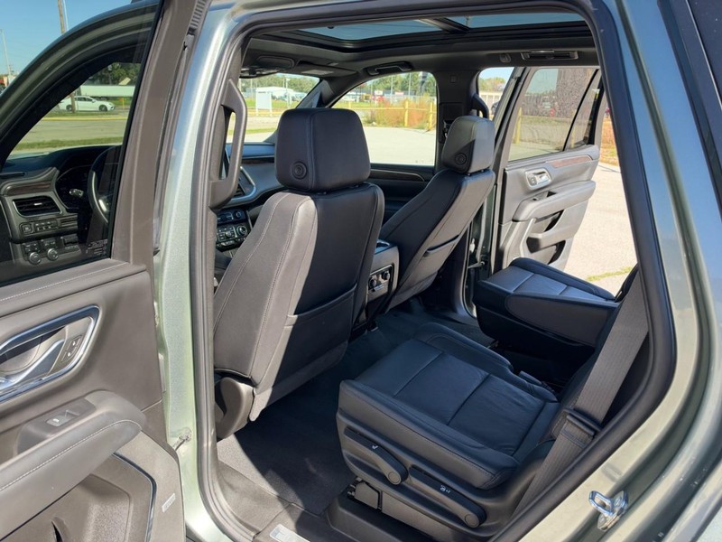 Chevrolet Tahoe Vehicle Full-screen Gallery Image 11