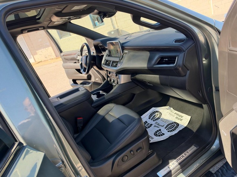 Chevrolet Tahoe Vehicle Full-screen Gallery Image 12