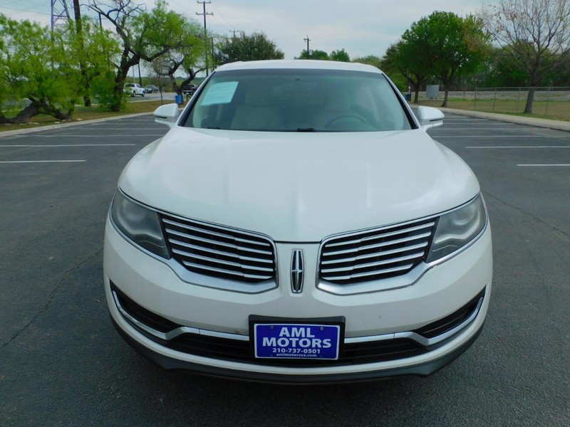 Lincoln MKX Vehicle Image 08