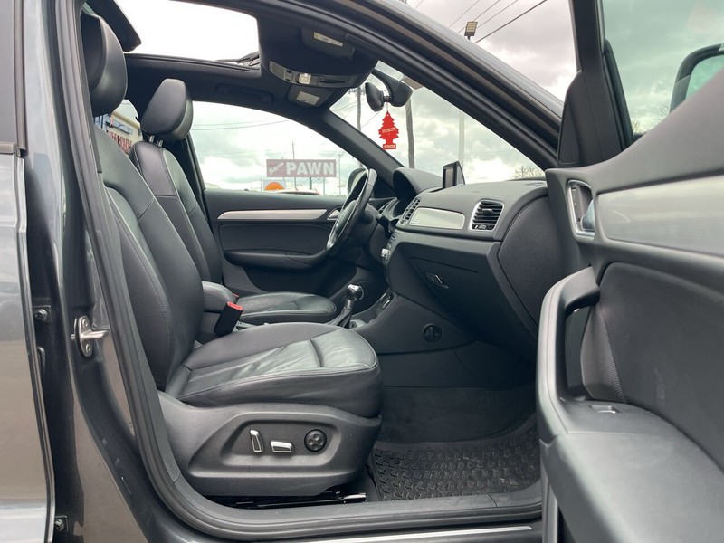 Audi Q3 Vehicle Image 13