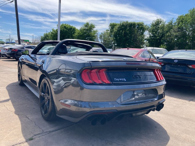2019 Ford Mustang GT Premium photo