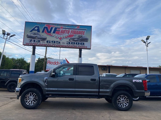 more details - ford super duty f-250 srw