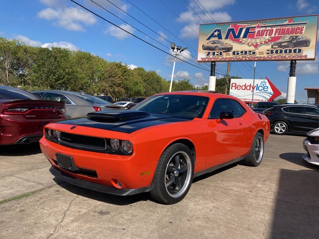 more details - dodge challenger