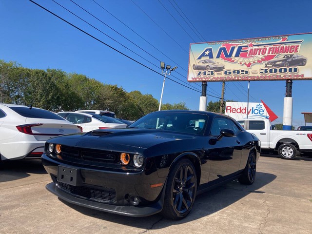 more details - dodge challenger