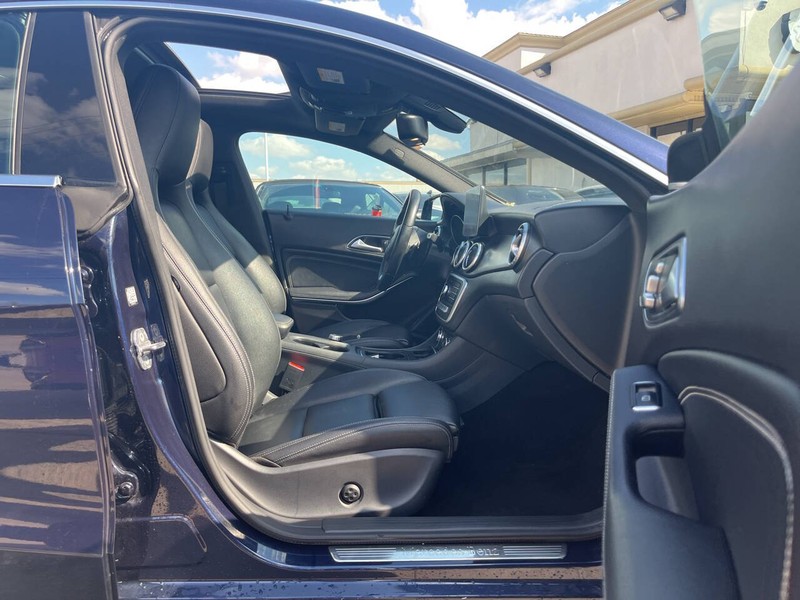 Mercedes-Benz CLA Vehicle Image 10