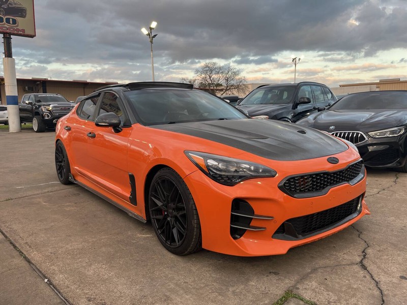 Kia Stinger Vehicle Image 06