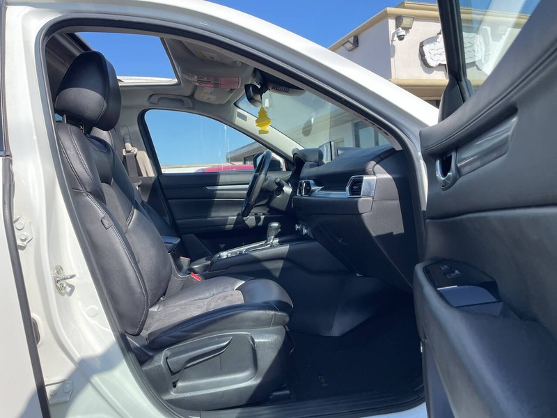 Mazda CX-5 Vehicle Image 10