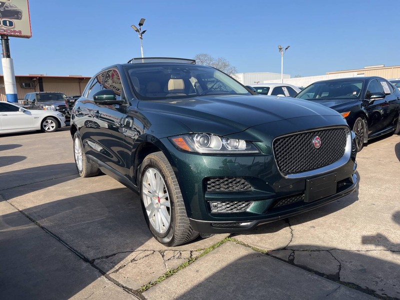 Jaguar F-PACE Vehicle Image 06