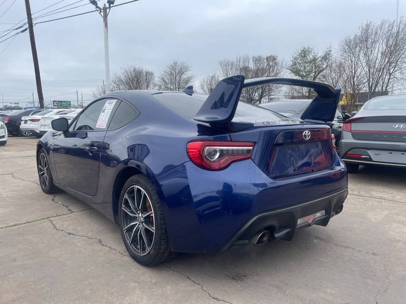 Toyota 86 Vehicle Image 03