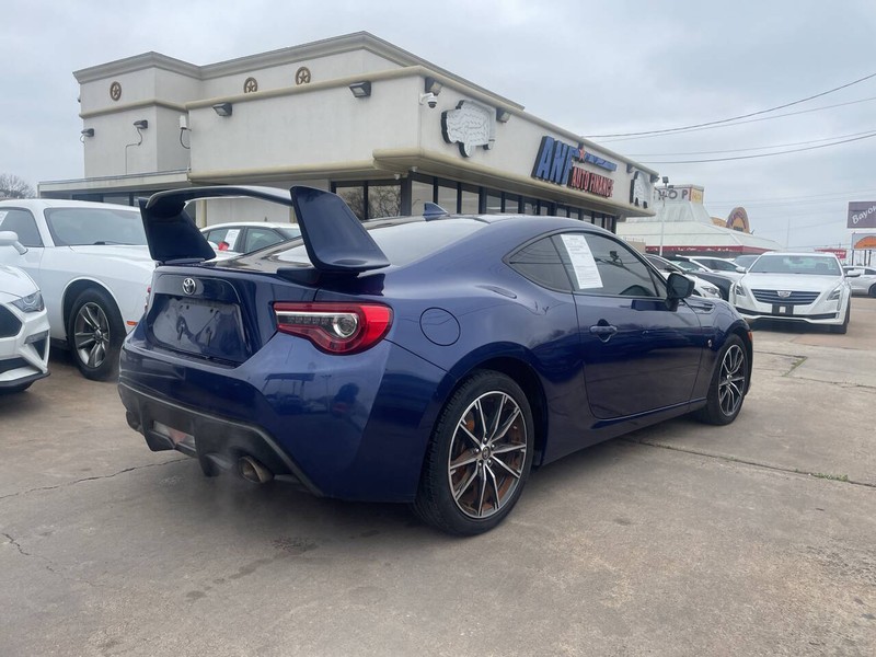 Toyota 86 Vehicle Image 05