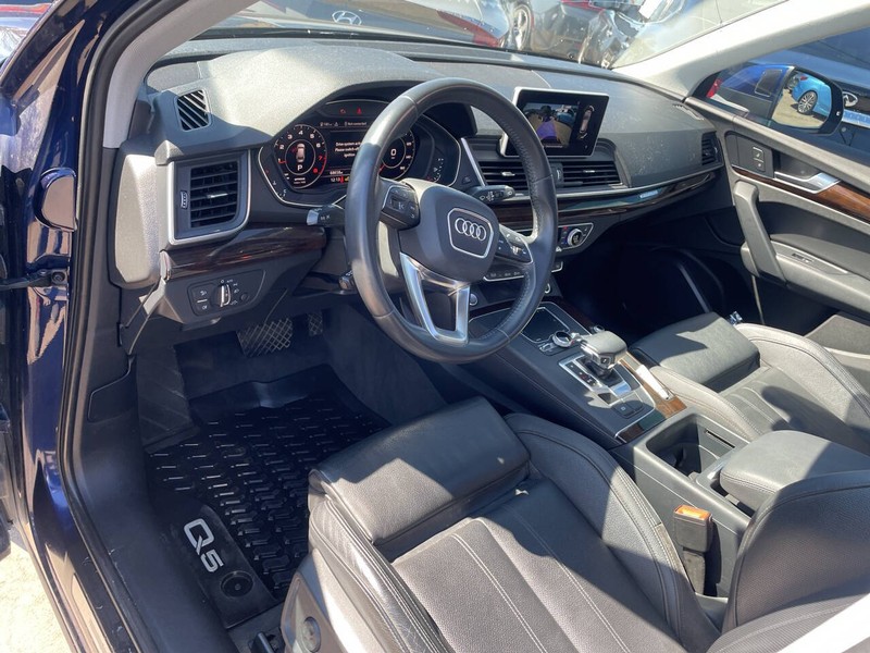 Audi Q5 Vehicle Image 07