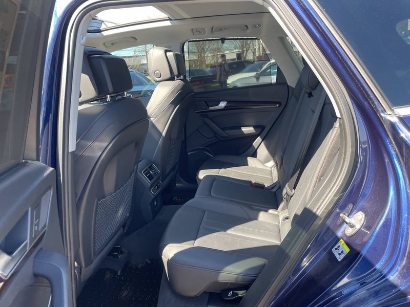 Audi Q5 Vehicle Image 14