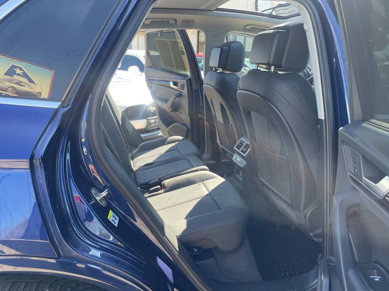 Audi Q5 Vehicle Image 18
