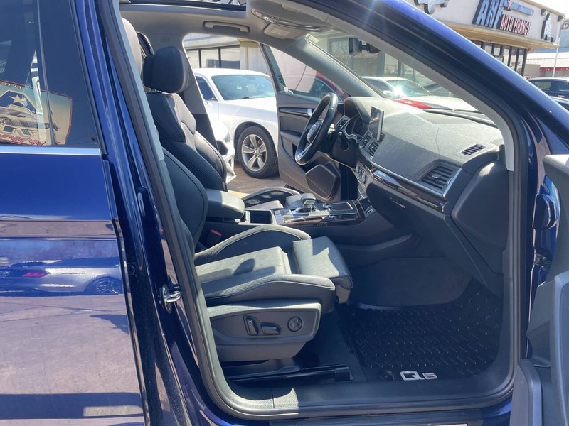 Audi Q5 Vehicle Image 20