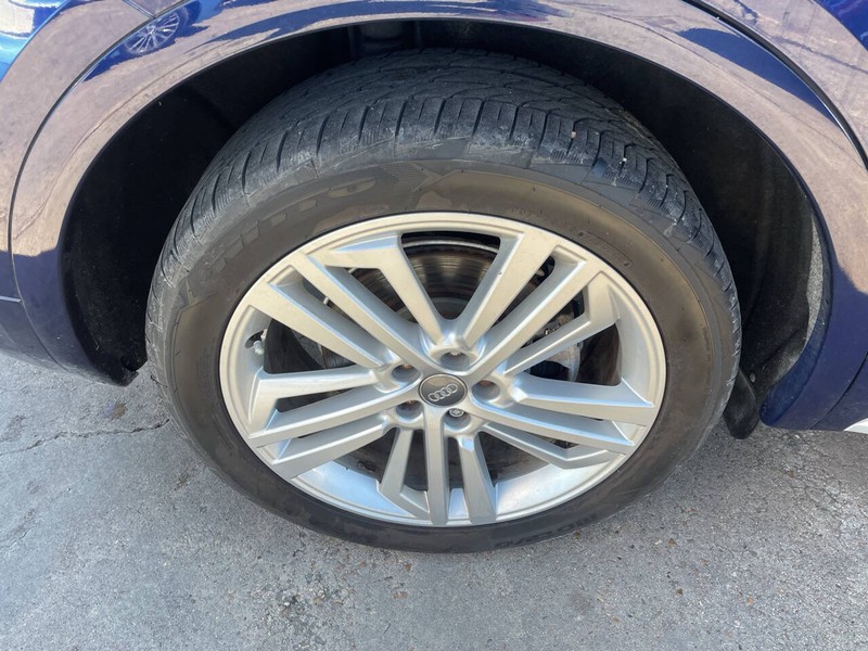 Audi Q5 Vehicle Image 22