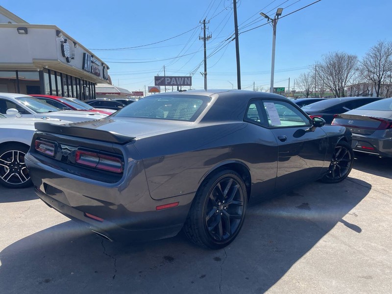 Dodge Challenger Vehicle Image 03