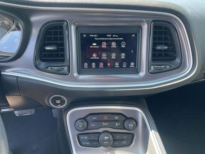 Dodge Challenger Vehicle Image 11