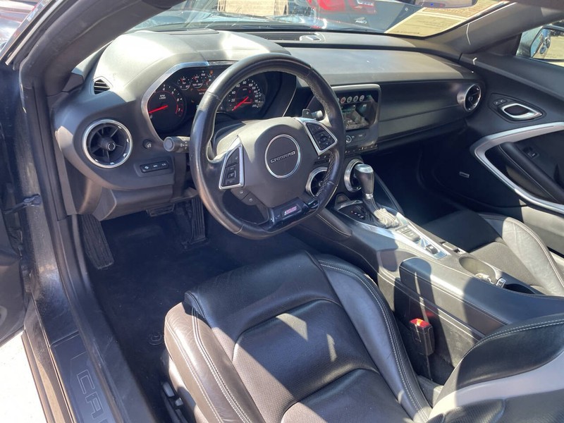 Chevrolet Camaro Vehicle Image 10
