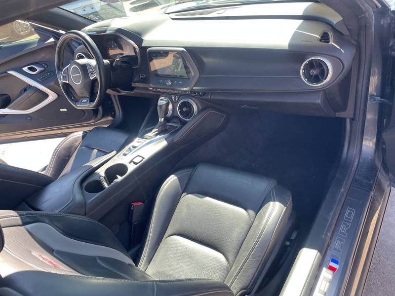 Chevrolet Camaro Vehicle Image 20