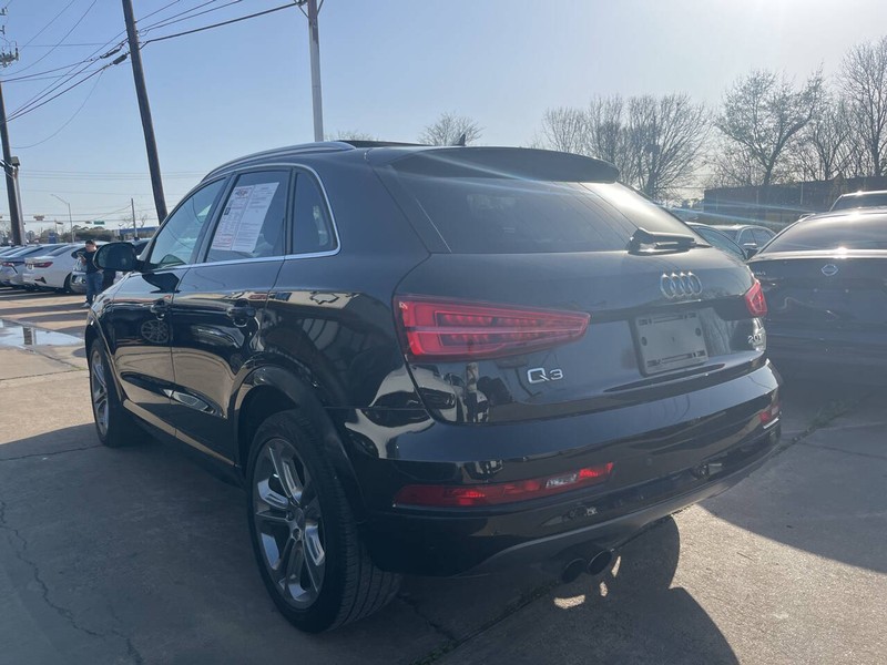 Audi Q3 Vehicle Image 03