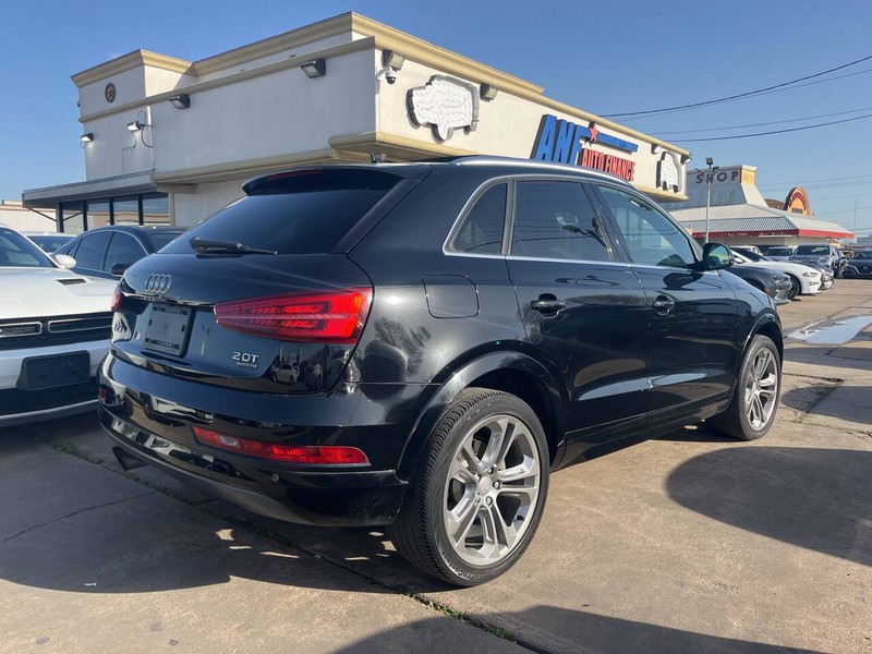 Audi Q3 Vehicle Image 05