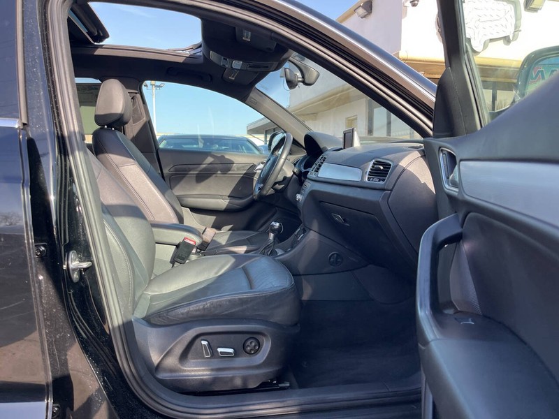 Audi Q3 Vehicle Image 10