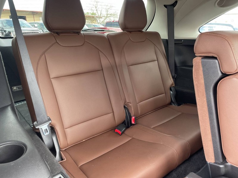 Acura MDX Vehicle Image 11