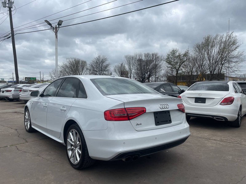 Audi A4 Vehicle Image 03