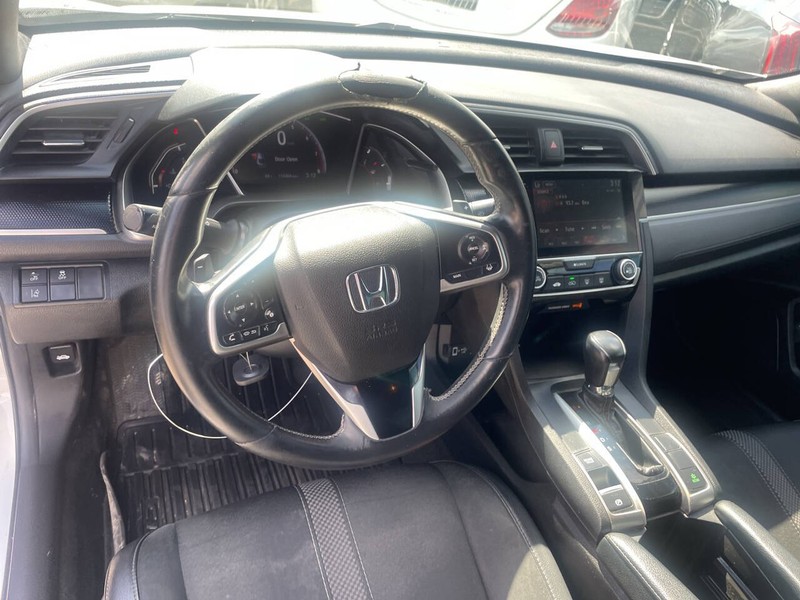 Honda Civic Coupe Vehicle Image 08
