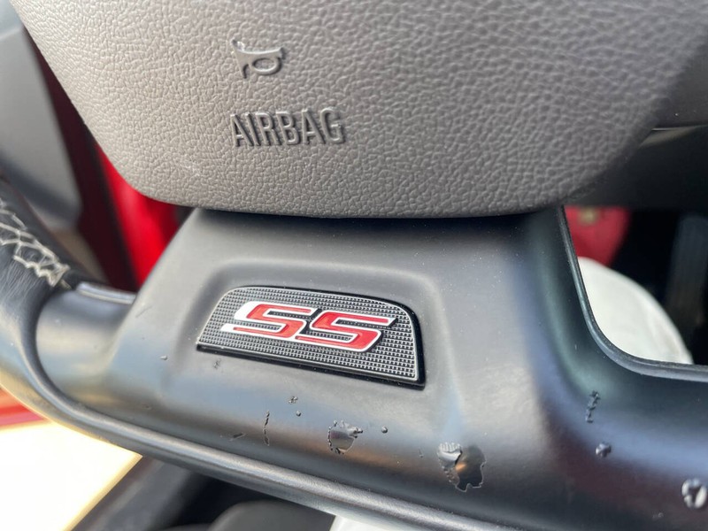 Chevrolet Camaro Vehicle Image 11