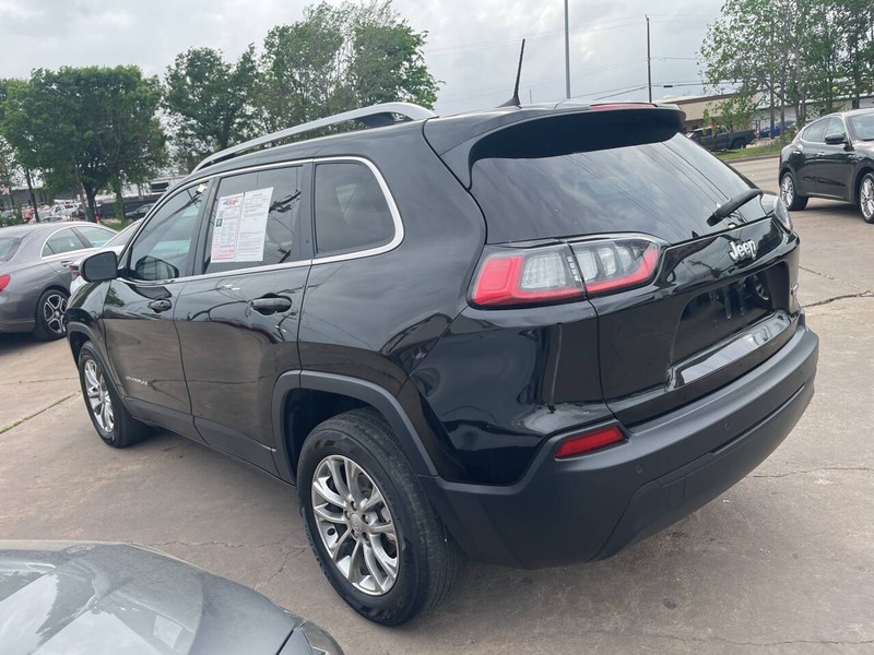 Jeep Cherokee Vehicle Image 03