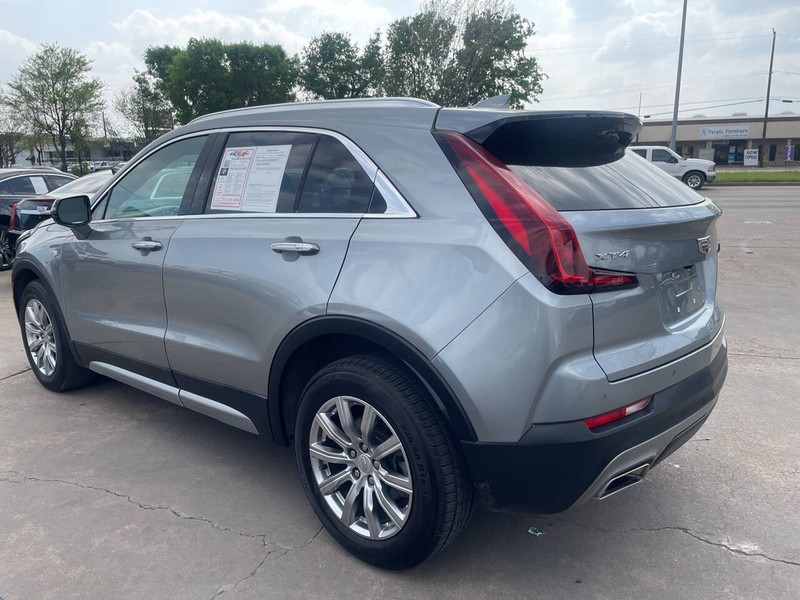 Cadillac XT4 Vehicle Image 04