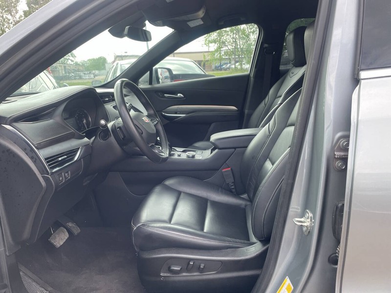 Cadillac XT4 Vehicle Image 06