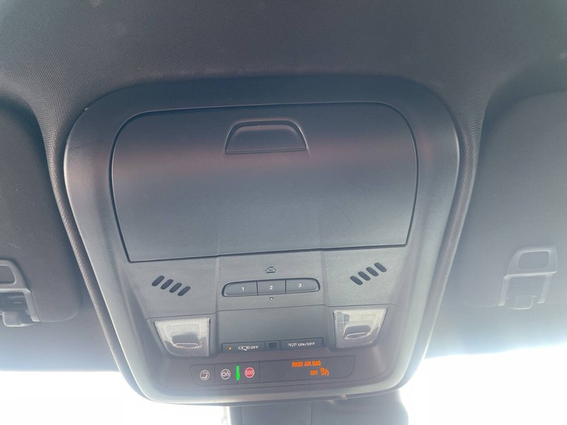 Cadillac XT4 Vehicle Image 12