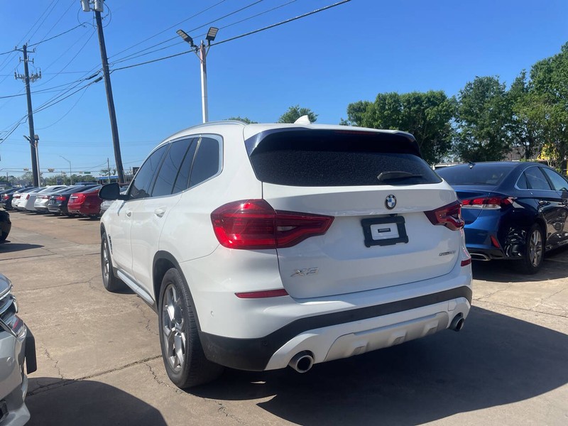 BMW X3 Vehicle Image 03