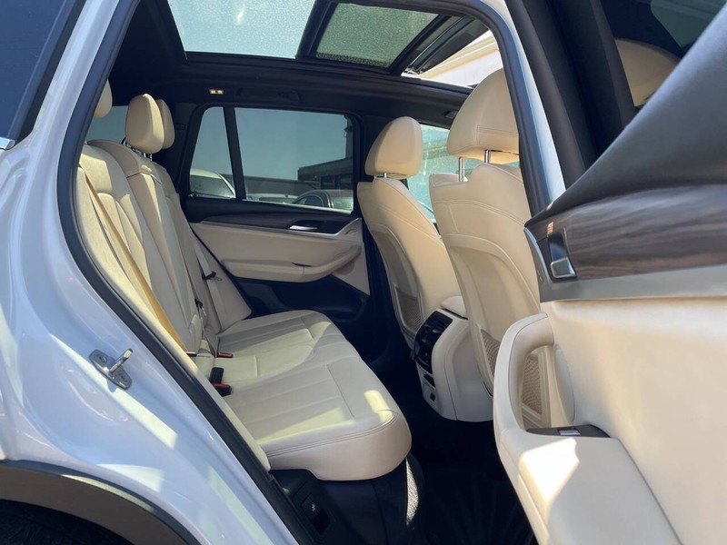 BMW X3 Vehicle Image 09