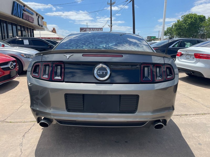 Ford Mustang Vehicle Image 03