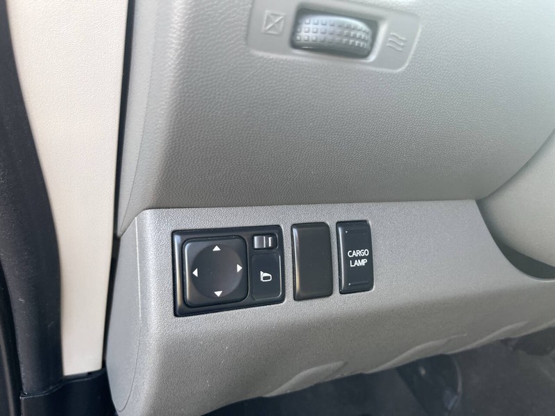 Nissan Frontier Vehicle Image 08