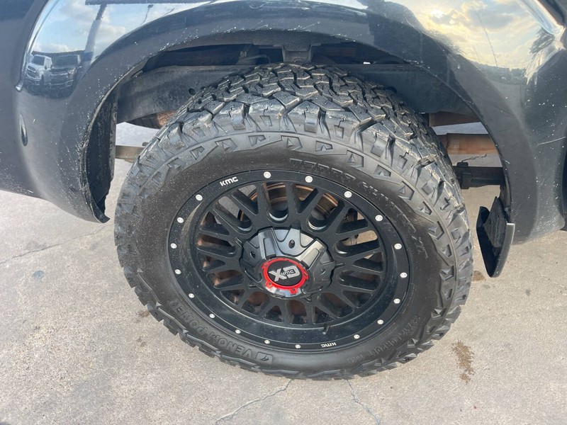 Nissan Frontier Vehicle Image 23