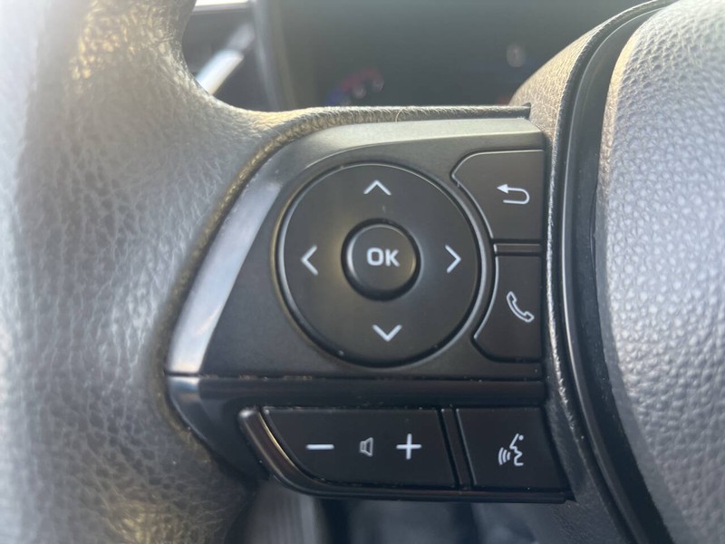 Toyota Corolla Hybrid Vehicle Image 19