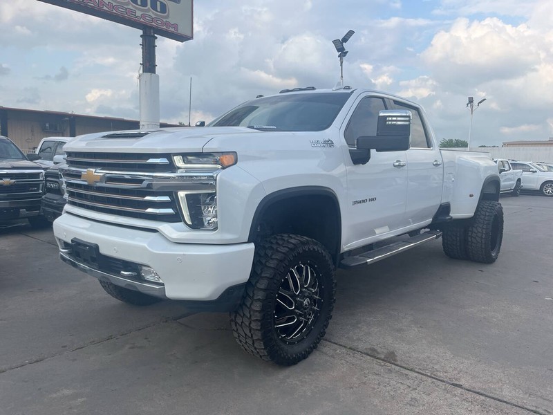 Chevrolet Silverado 3500HD Vehicle Image 02